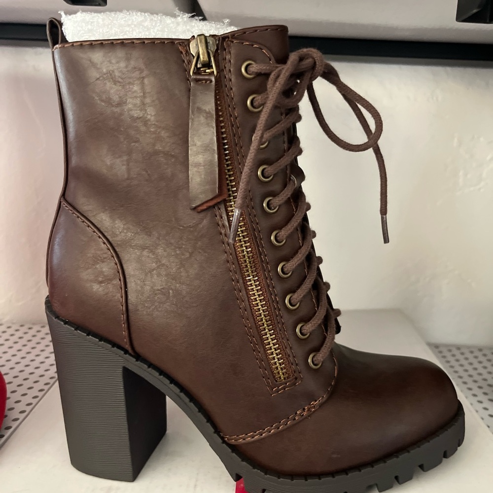 Women Boots